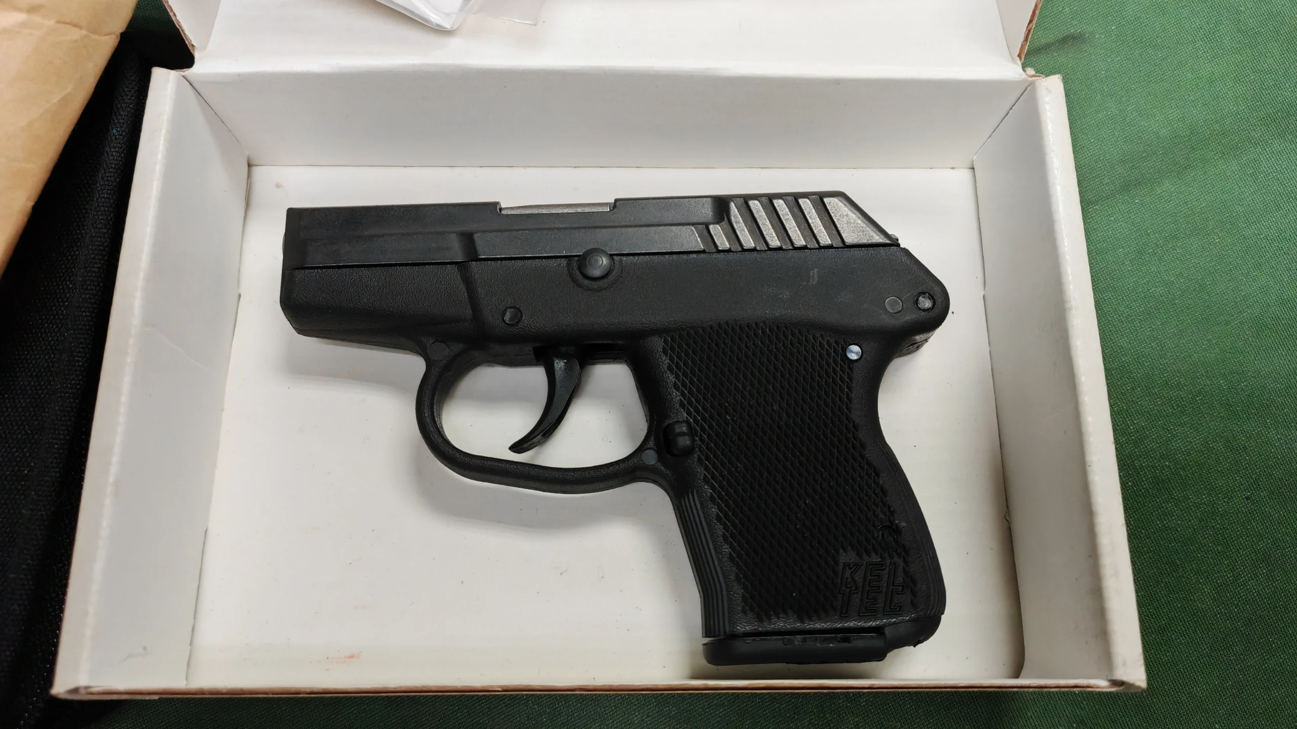 kel-tec_p-32_32_acp_USATO_079_1.webp Kel-Tec P-32 .32 ACP — Pistola Semiautomatica Usata - immagine 1
