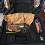 Smith & Wesson 629 Emergency Survival Kit .44 Magnum — Revolver Usato