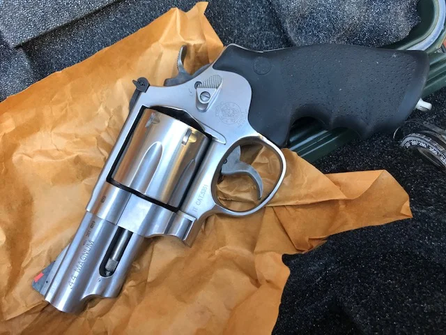 Smith & Wesson 629 Emergency Survival Kit .44 Magnum — Revolver Usato - immagine 13