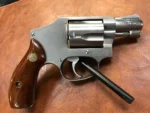 Smith & Wesson 640 Centennial Inox .38 Special — Revolver Usato - immagine 2